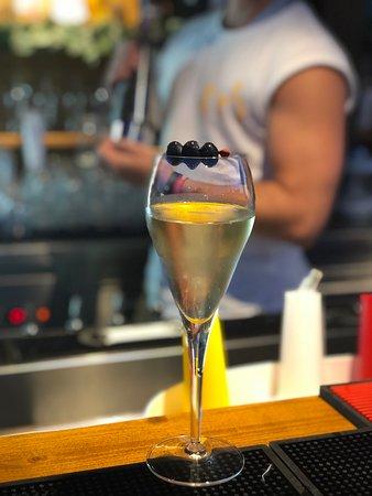 KYS Pool Bar & Restaurant